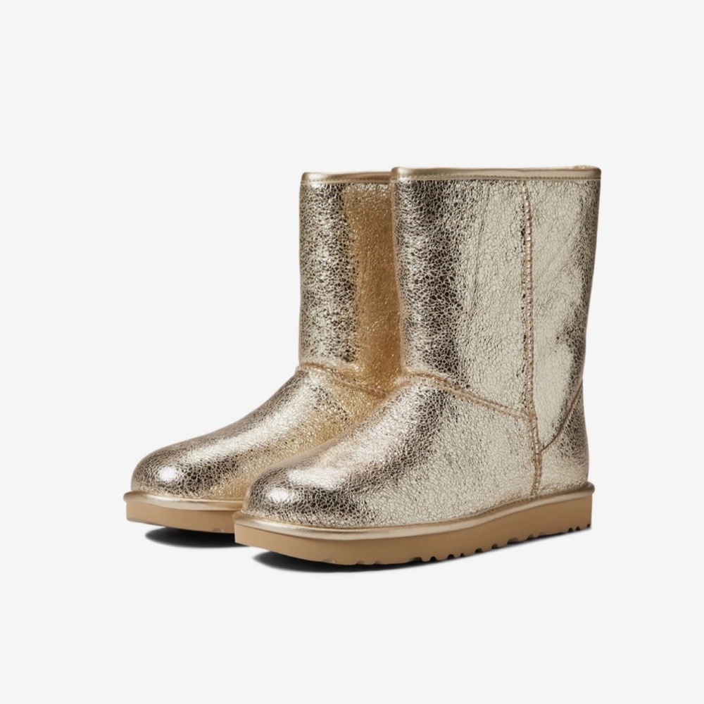 UGG W CLASSIC SHORT METALLIC SPARKLE SIZE 9